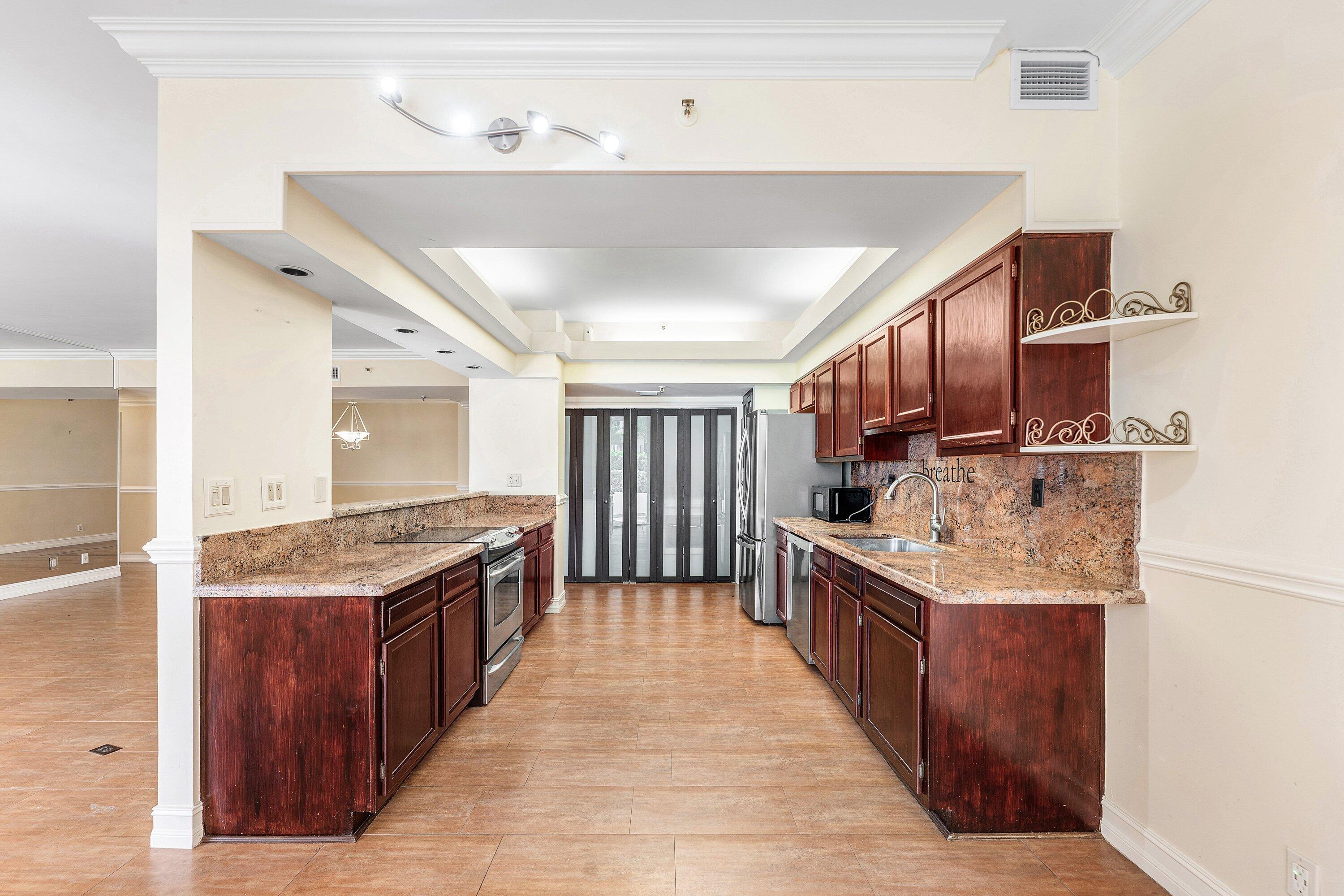 MLS #RX-10569994 image #8