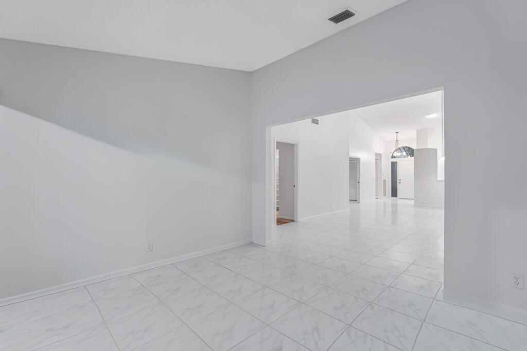 MLS #RX-11054758 image #11