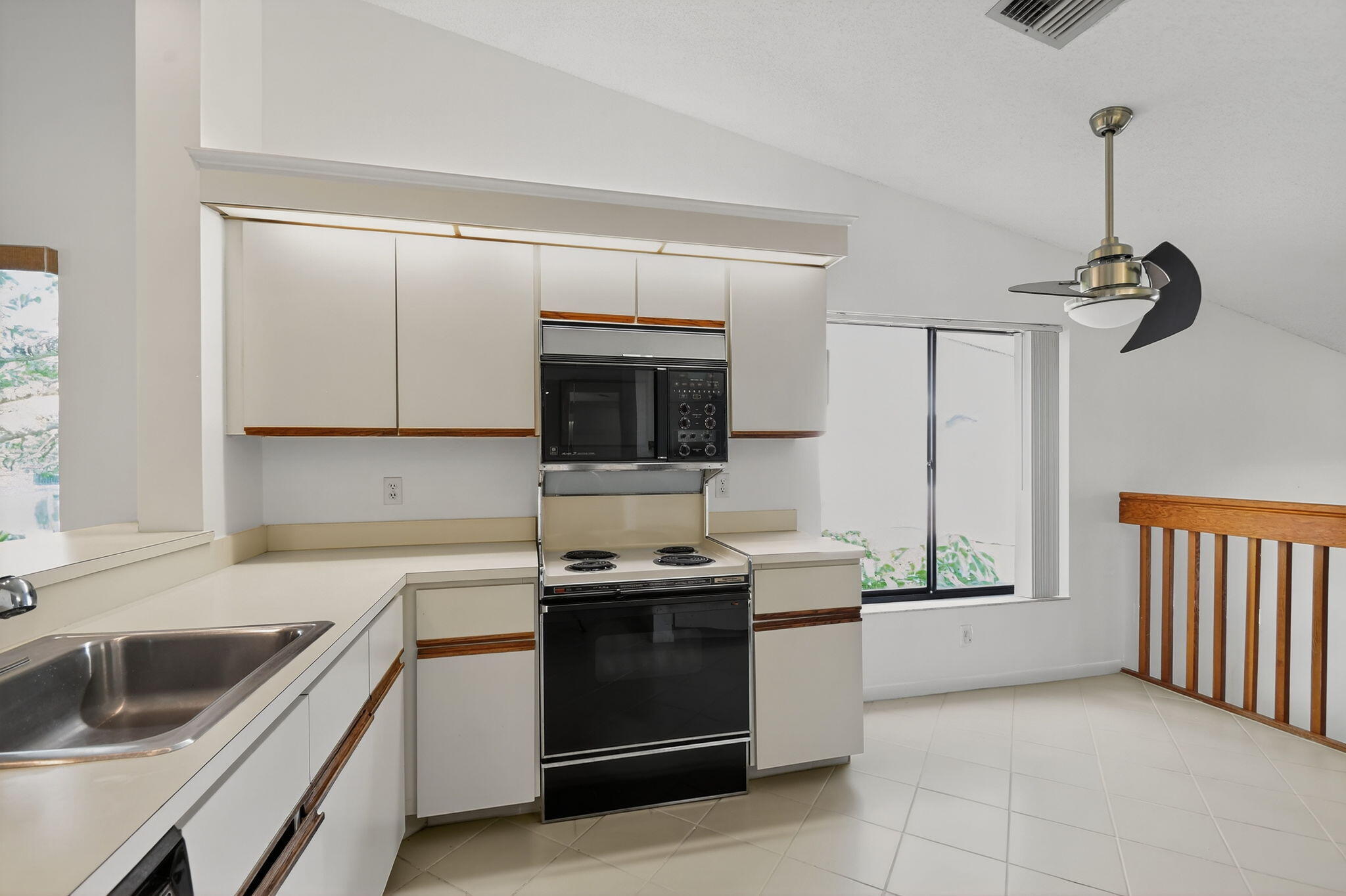 MLS #RX-10579485 image #37