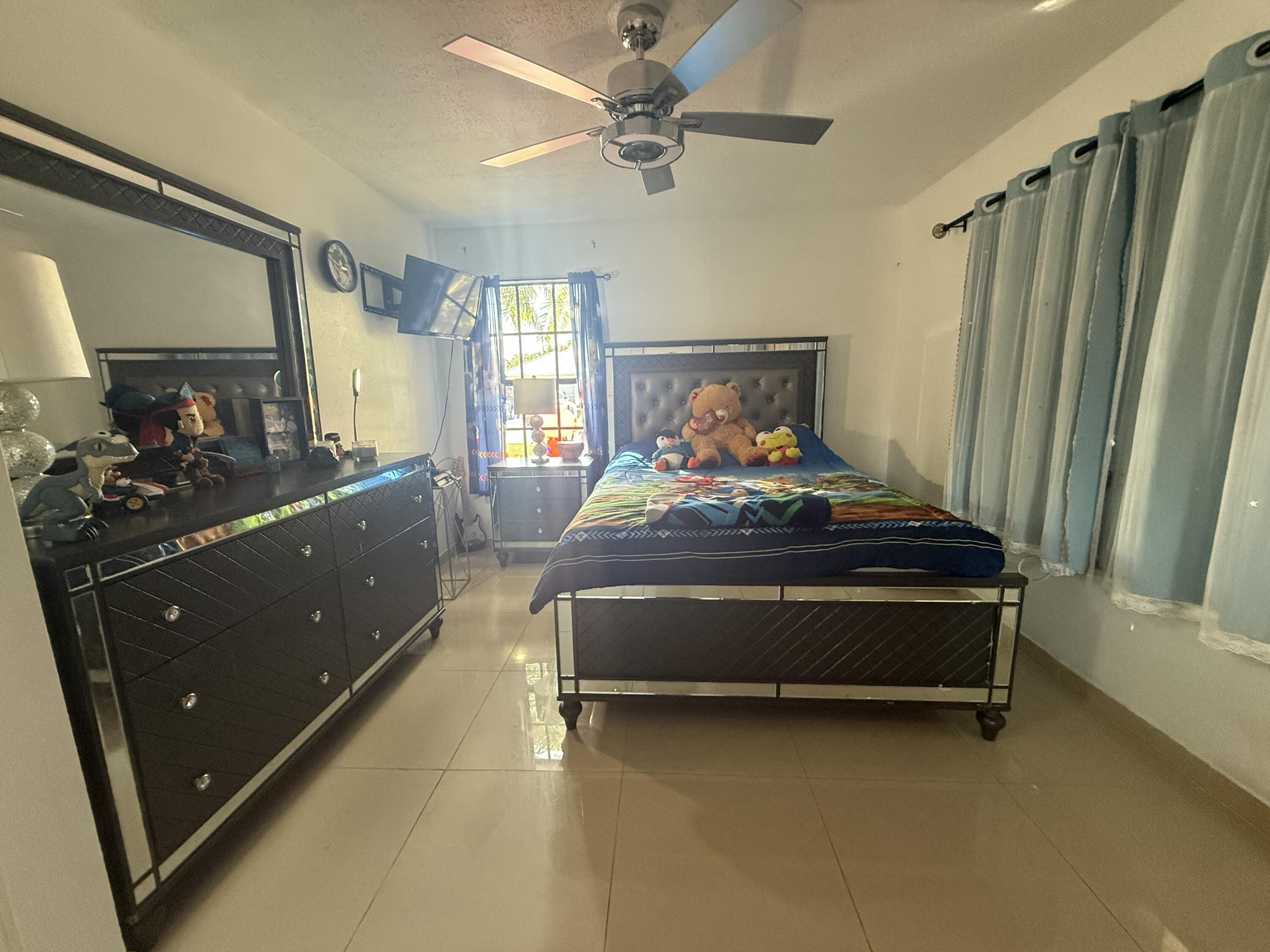 MLS #RX-11147351 image #2