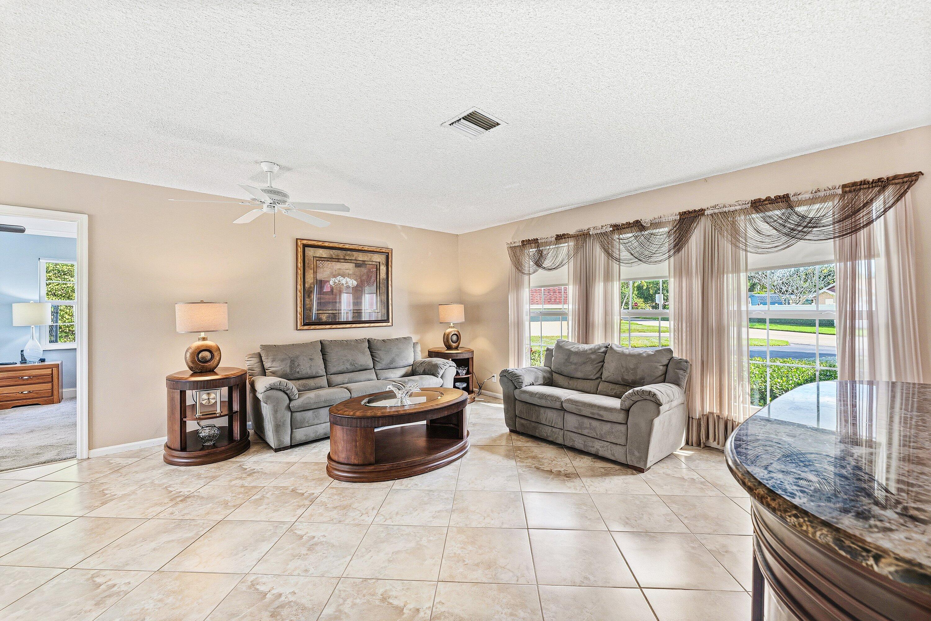 MLS #RX-11147390 image #4