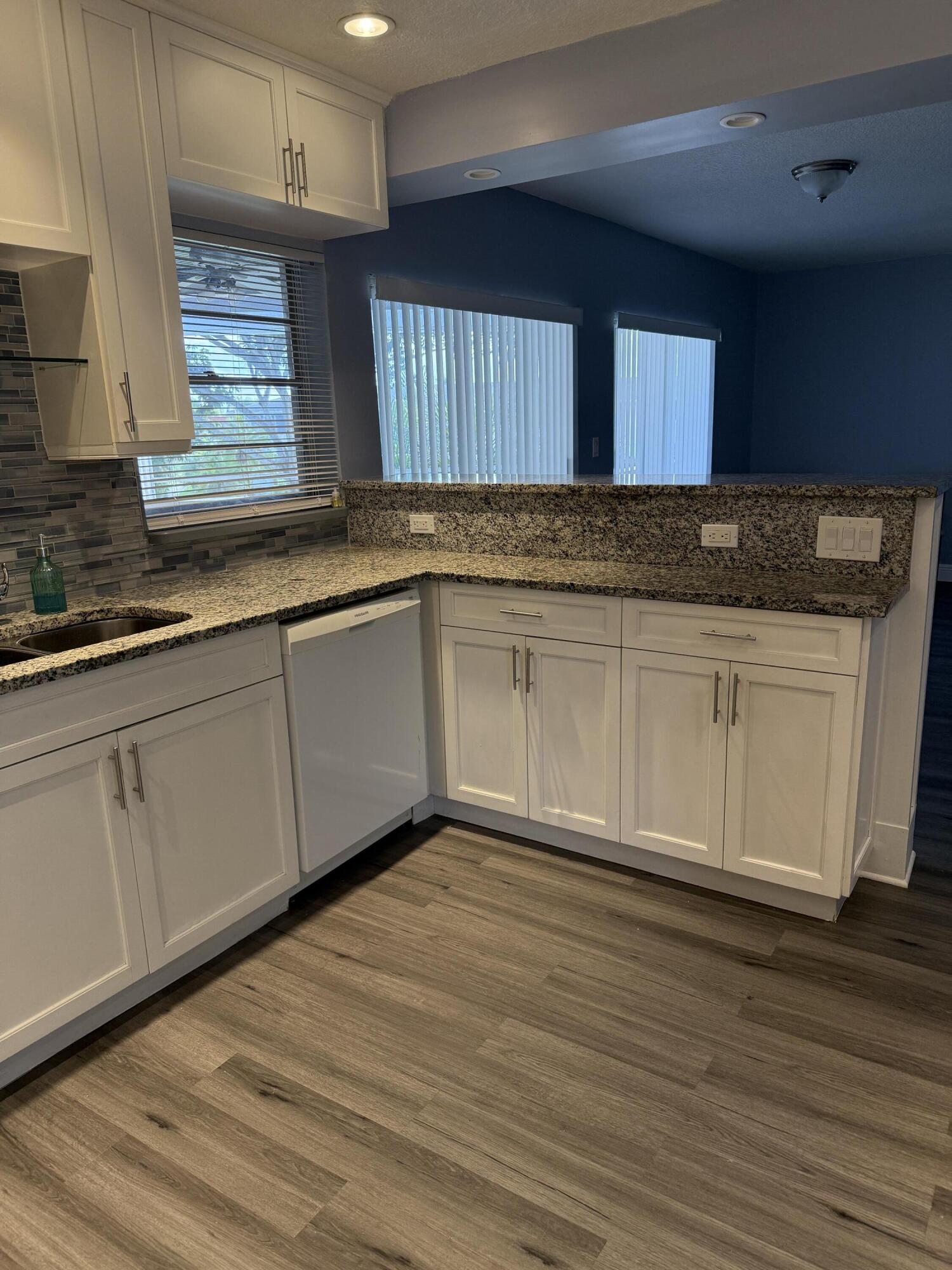 MLS #RX-11147393 image #3