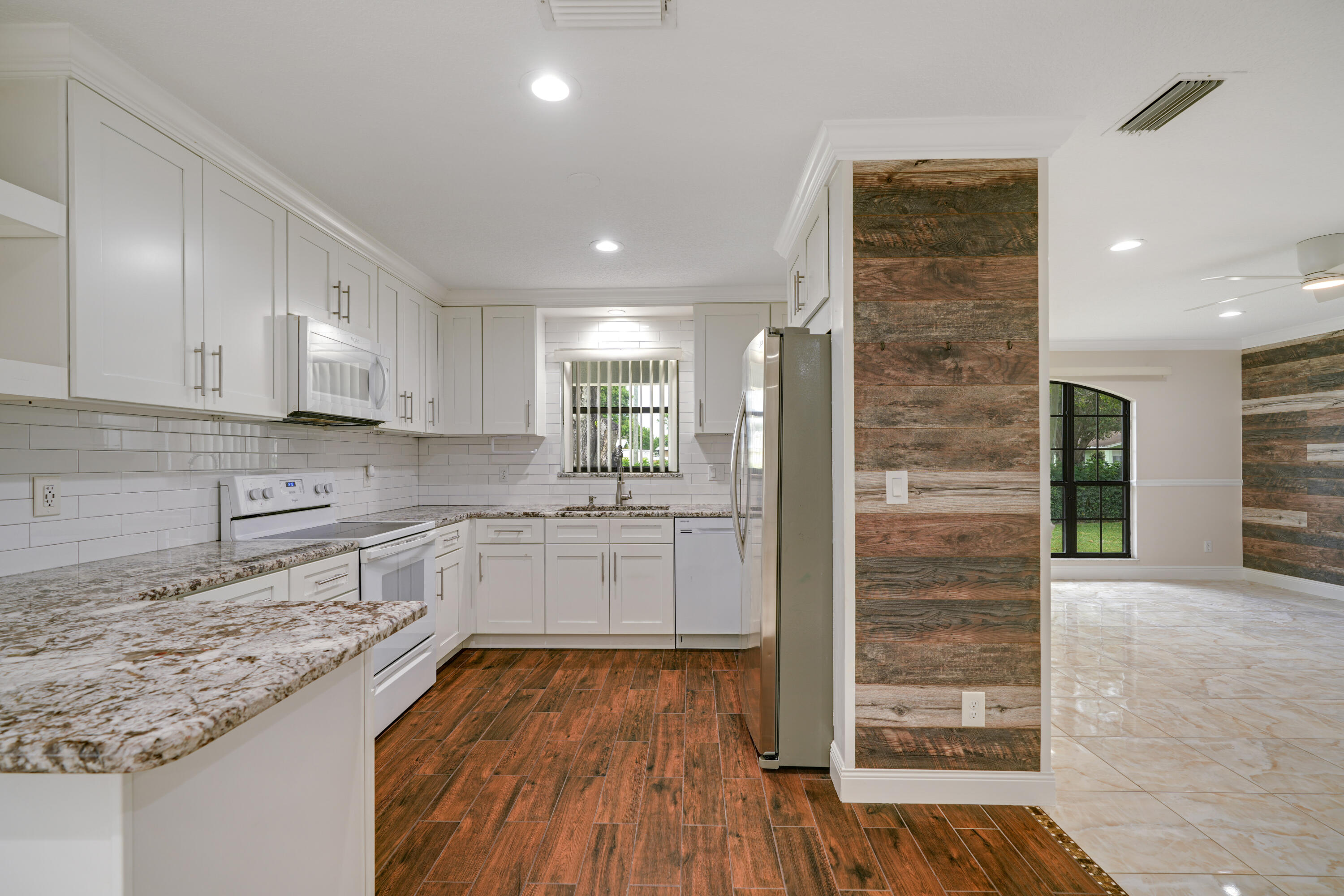 MLS #RX-11147400 image #11