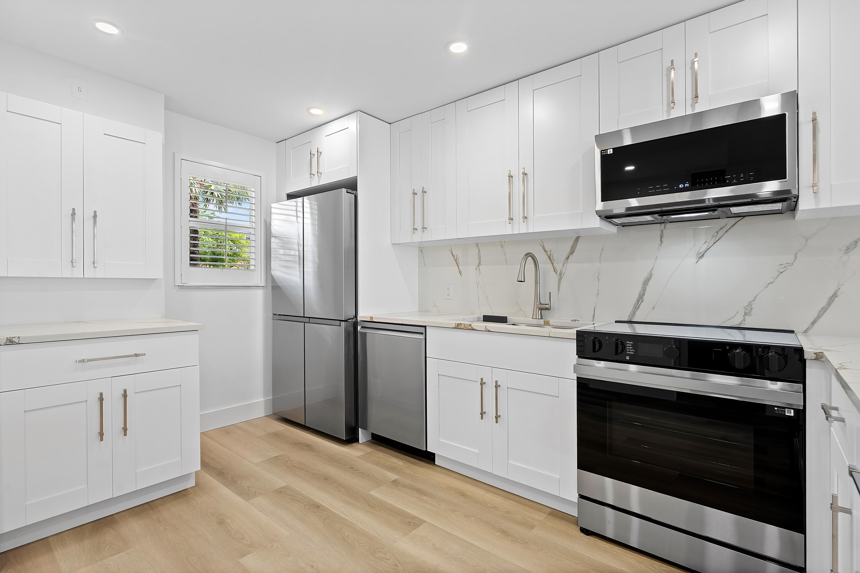 MLS #RX-10461855 image #4