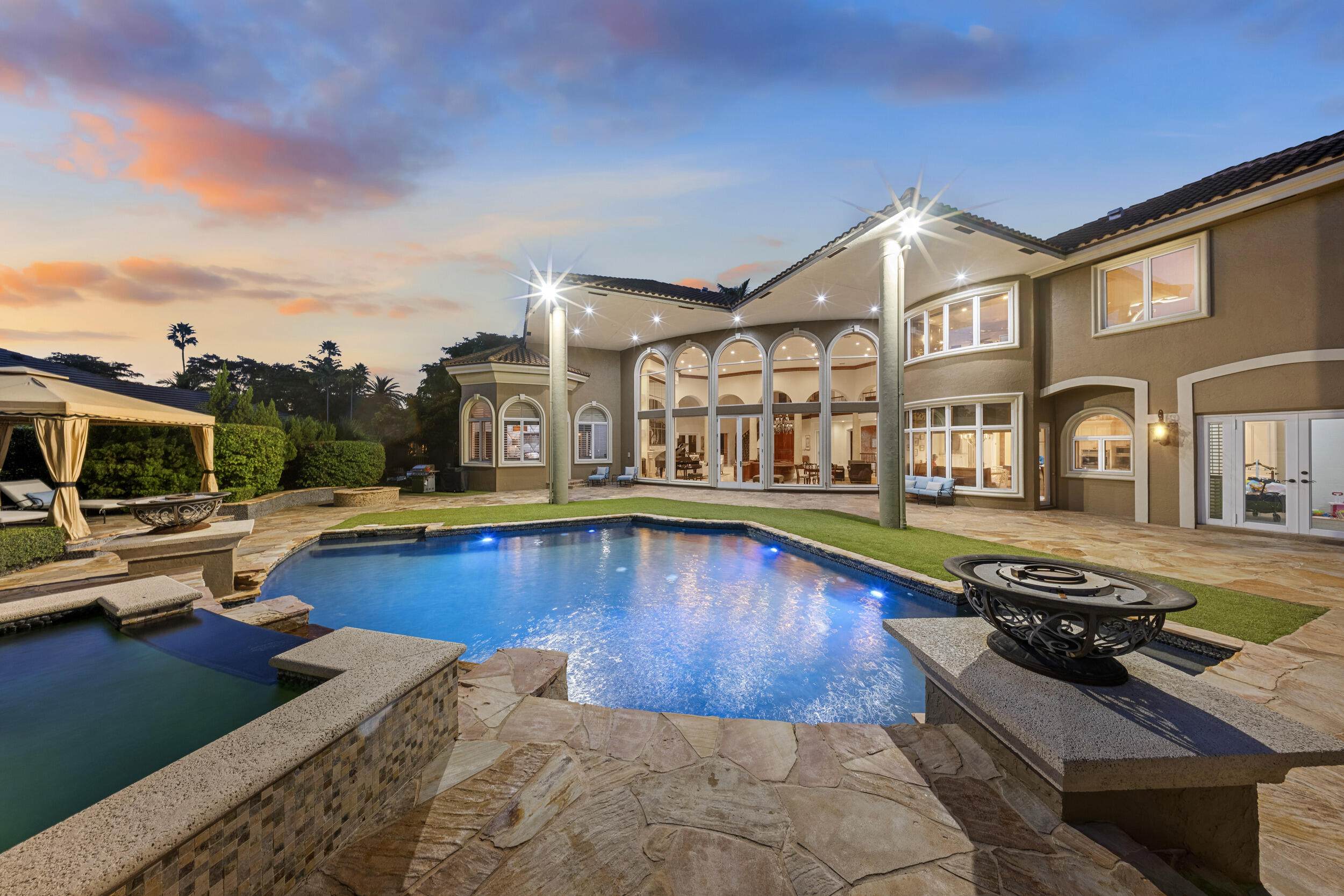 MLS #RX-10809590 image #0