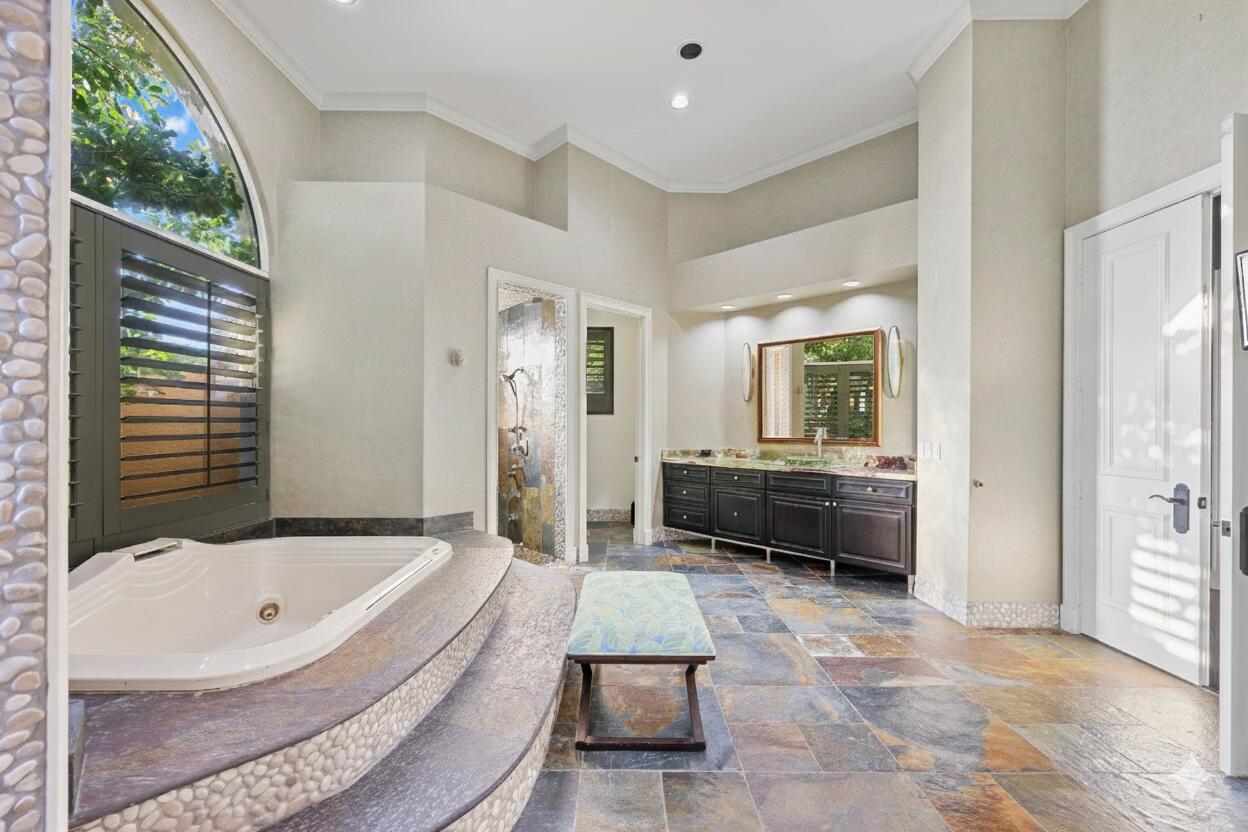 MLS #RX-10809590 image #21