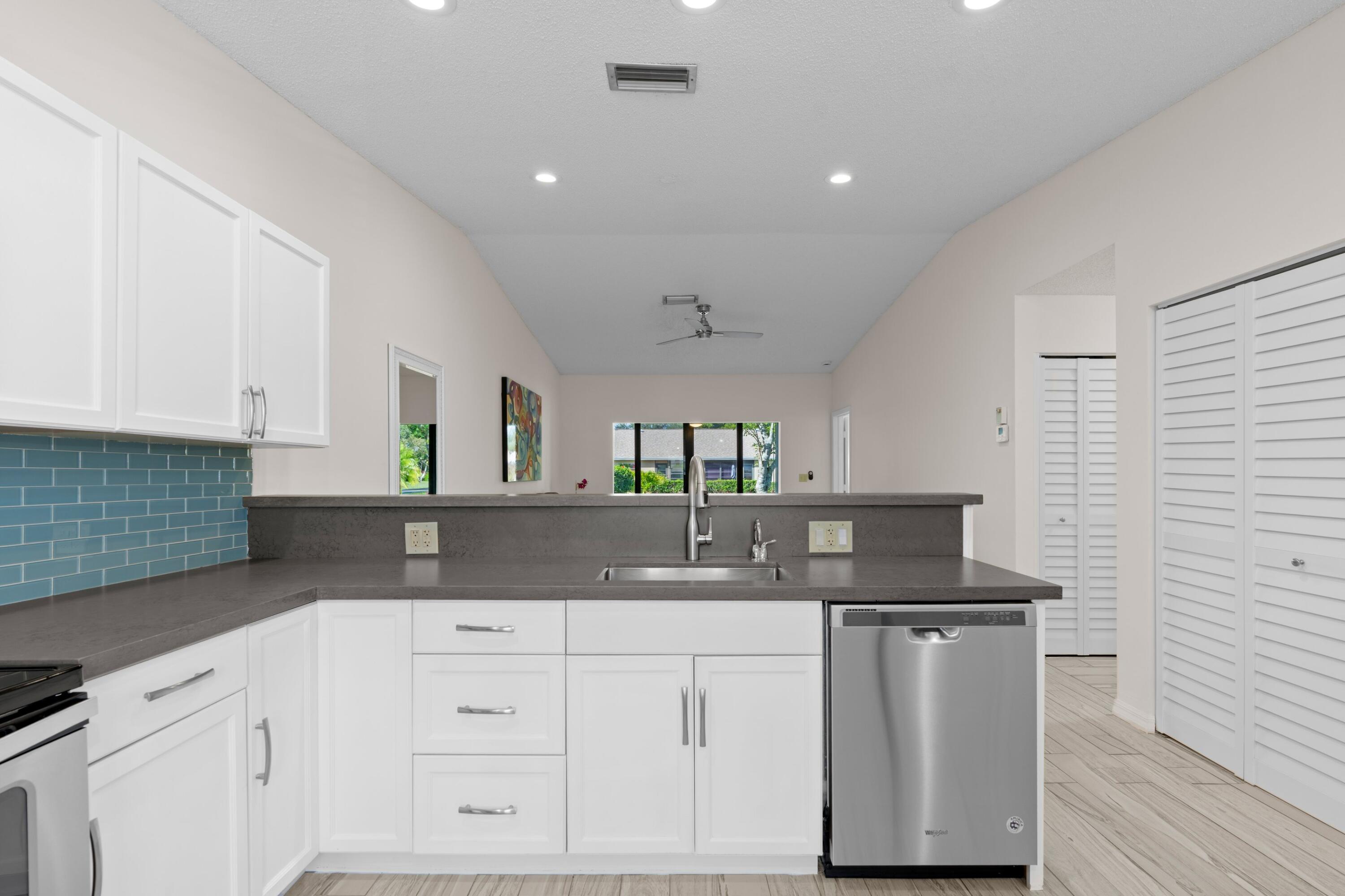 MLS #RX-11147602 image #2