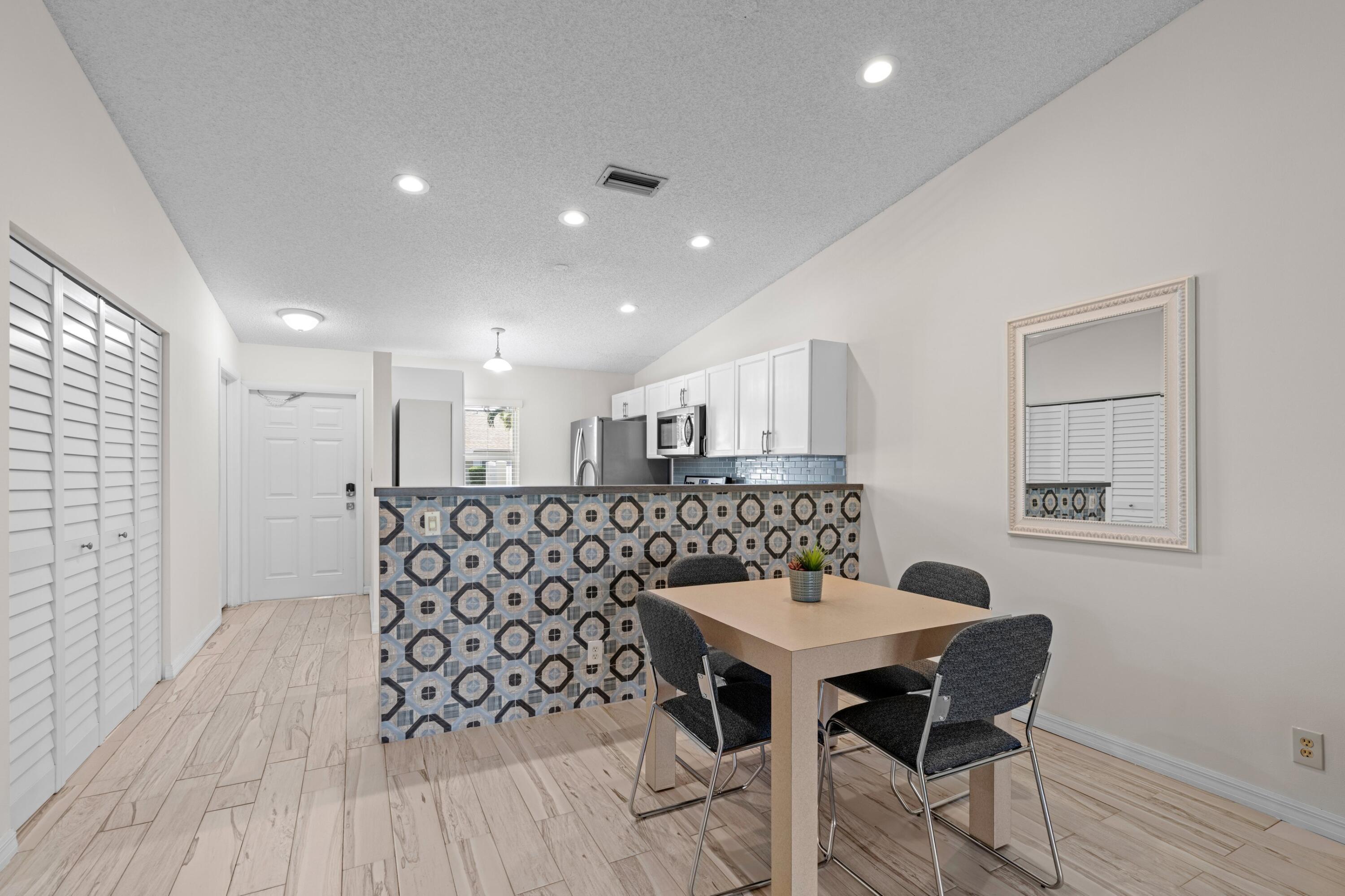 MLS #RX-11147602 image #3