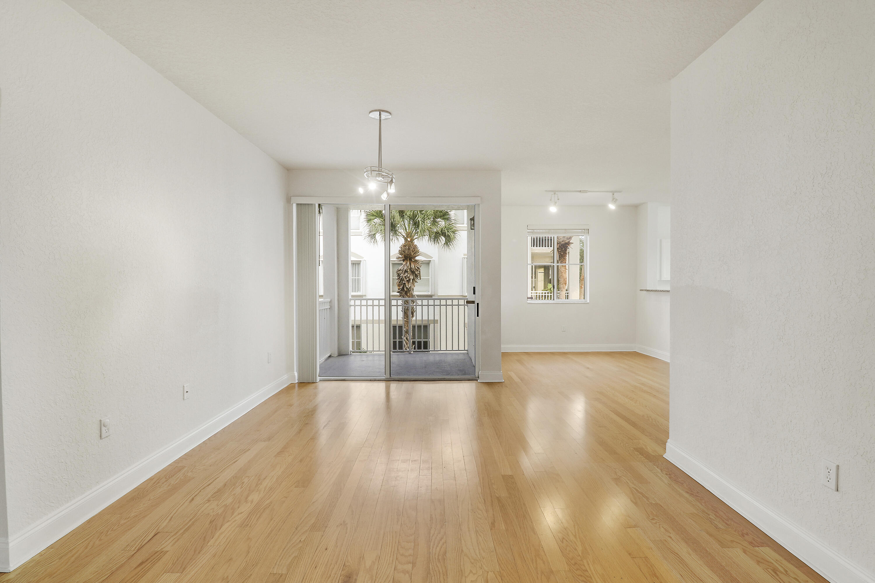 MLS #RX-11147658 image #8