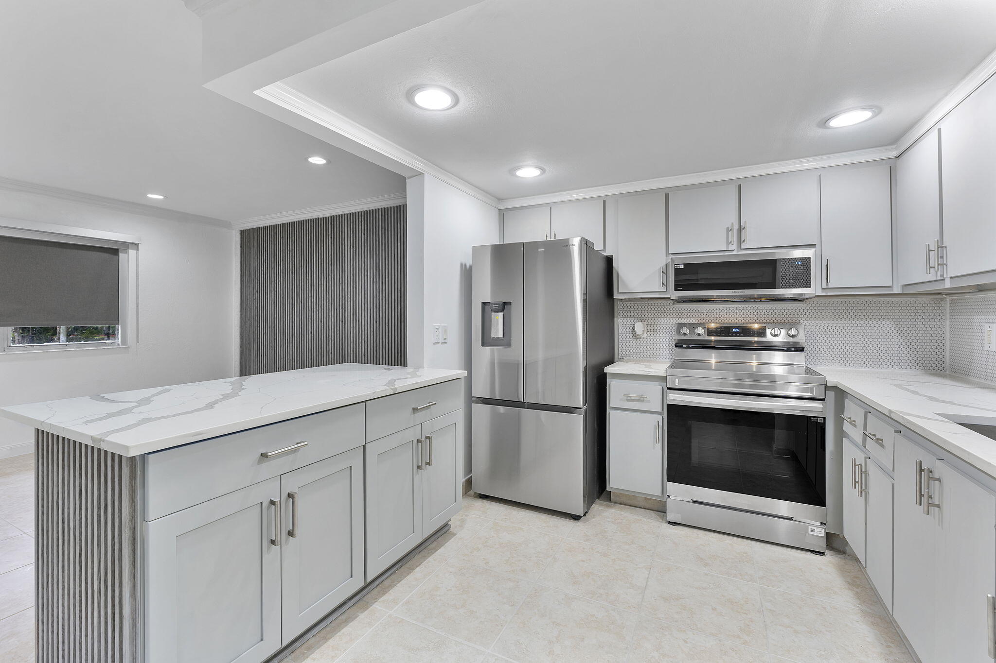 MLS #RX-11147672 image #0