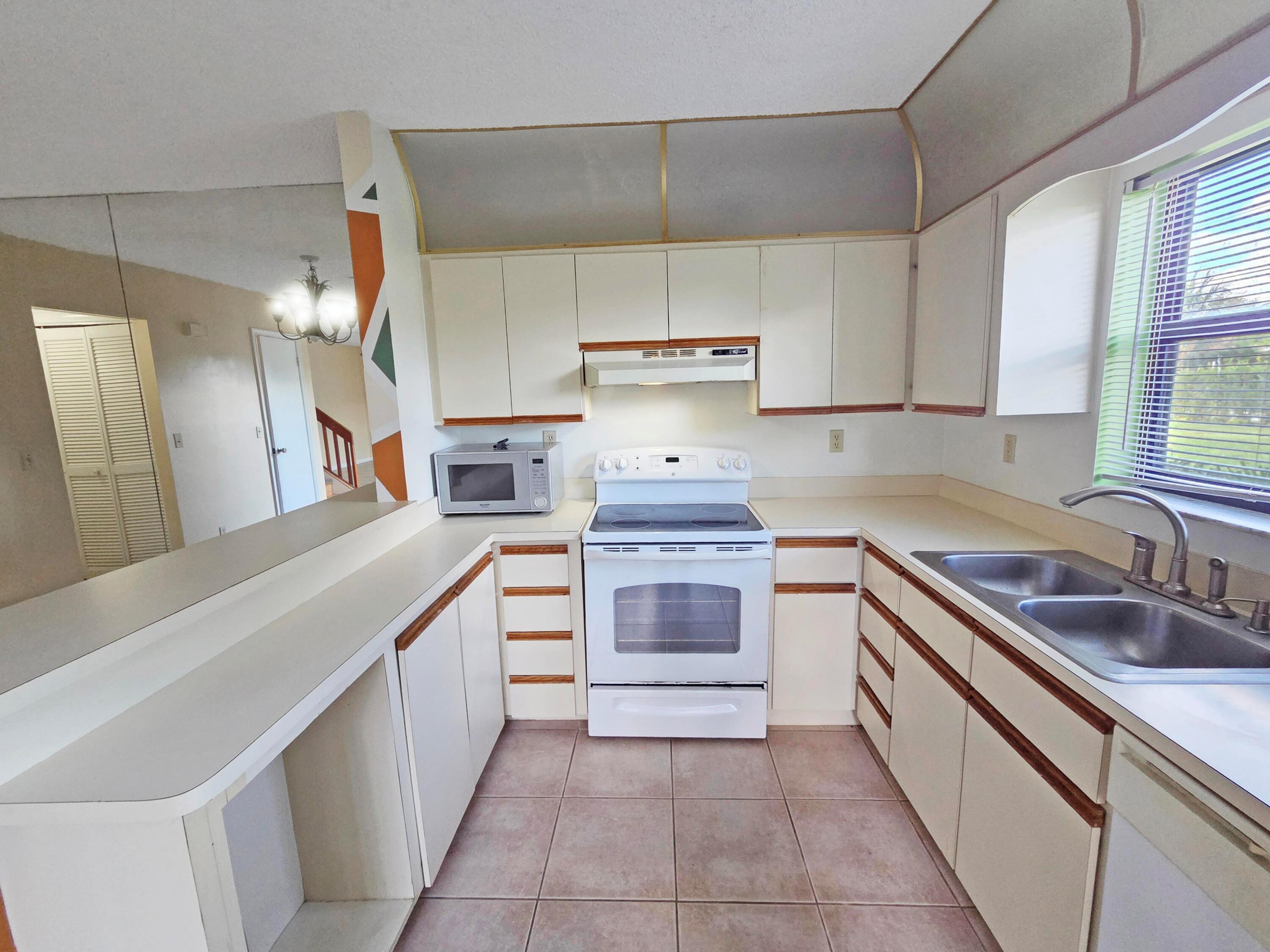 MLS #RX-11147700 image #4