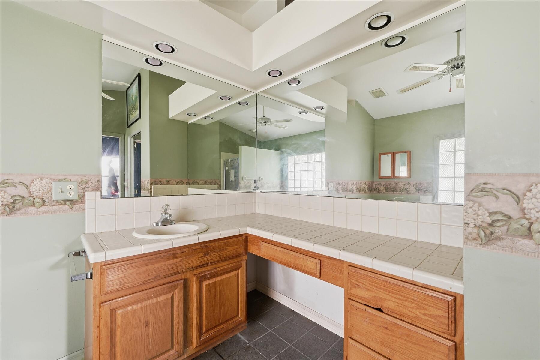 MLS #RX-11147773 image #9