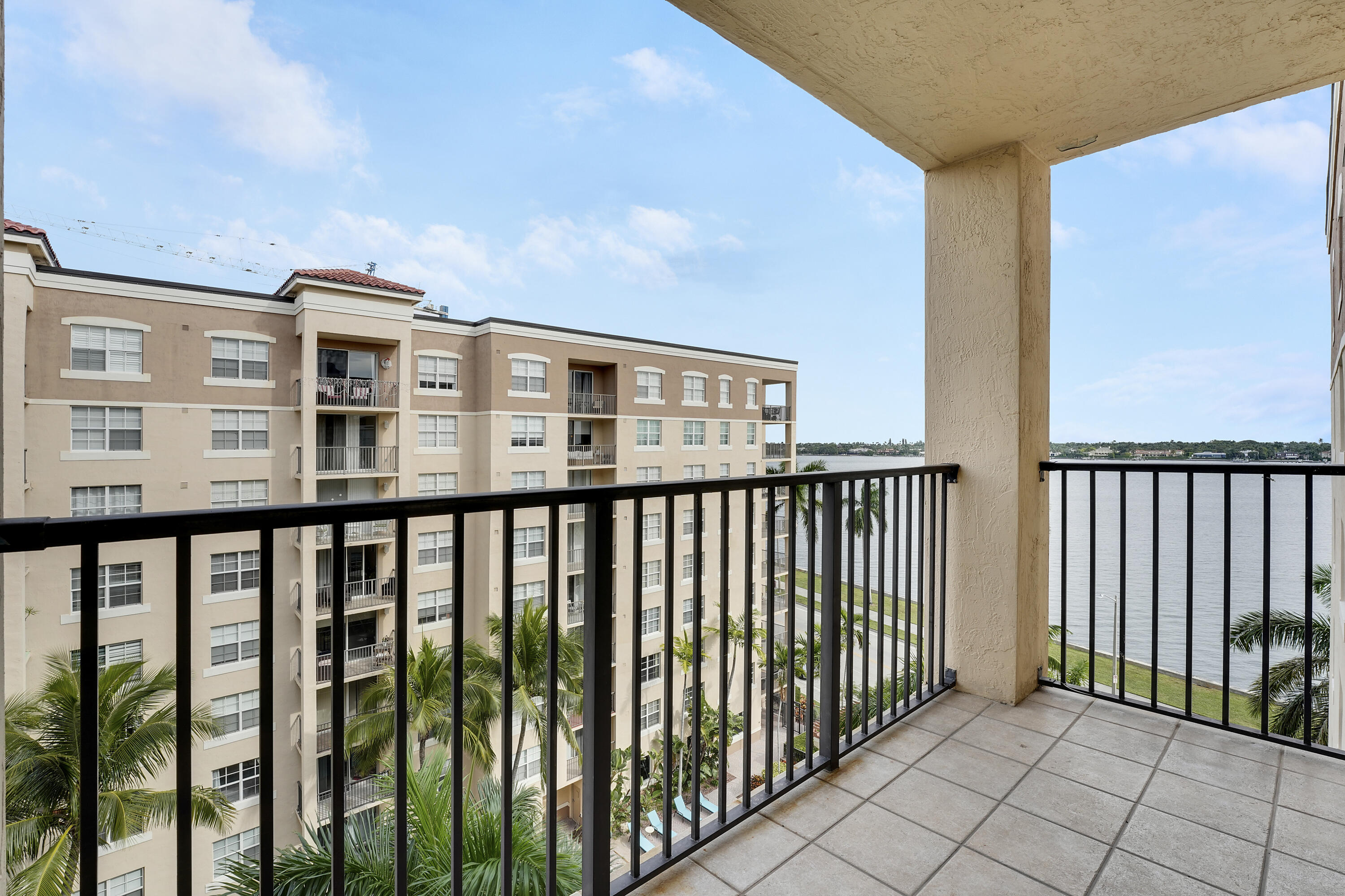 MLS #RX-11147788 image #1