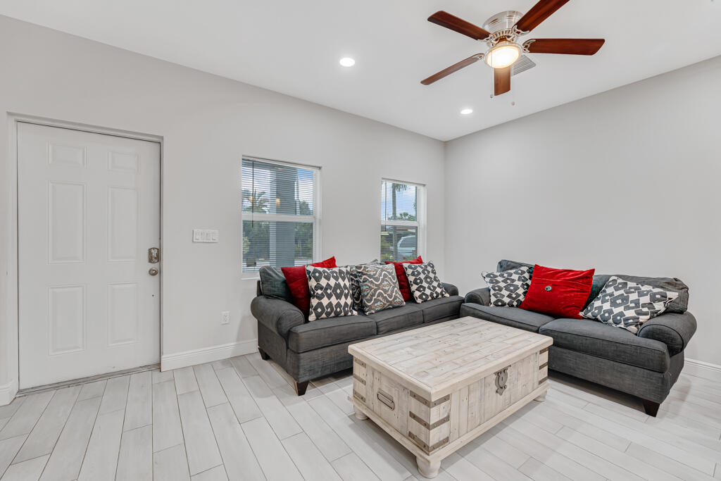 MLS #RX-11147831 image #4