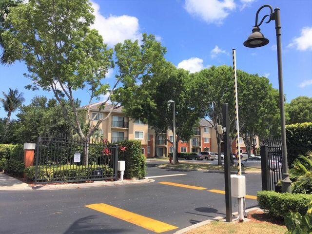 MLS #RX-10717309 image #2