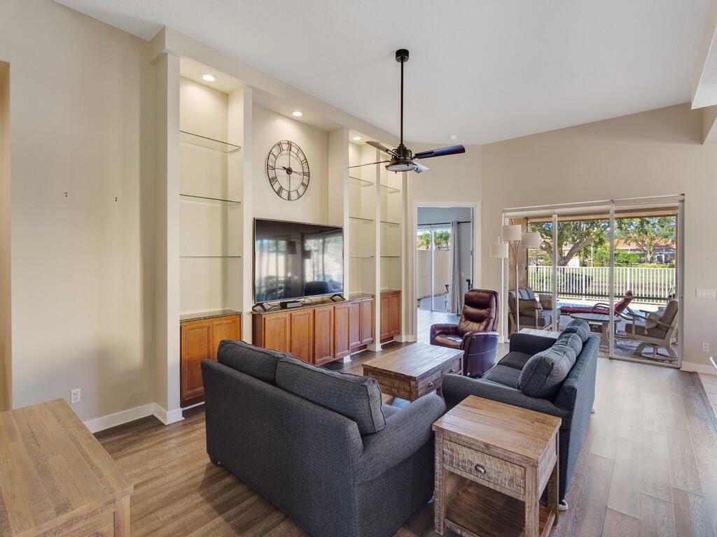 MLS #RX-11148057 image #4