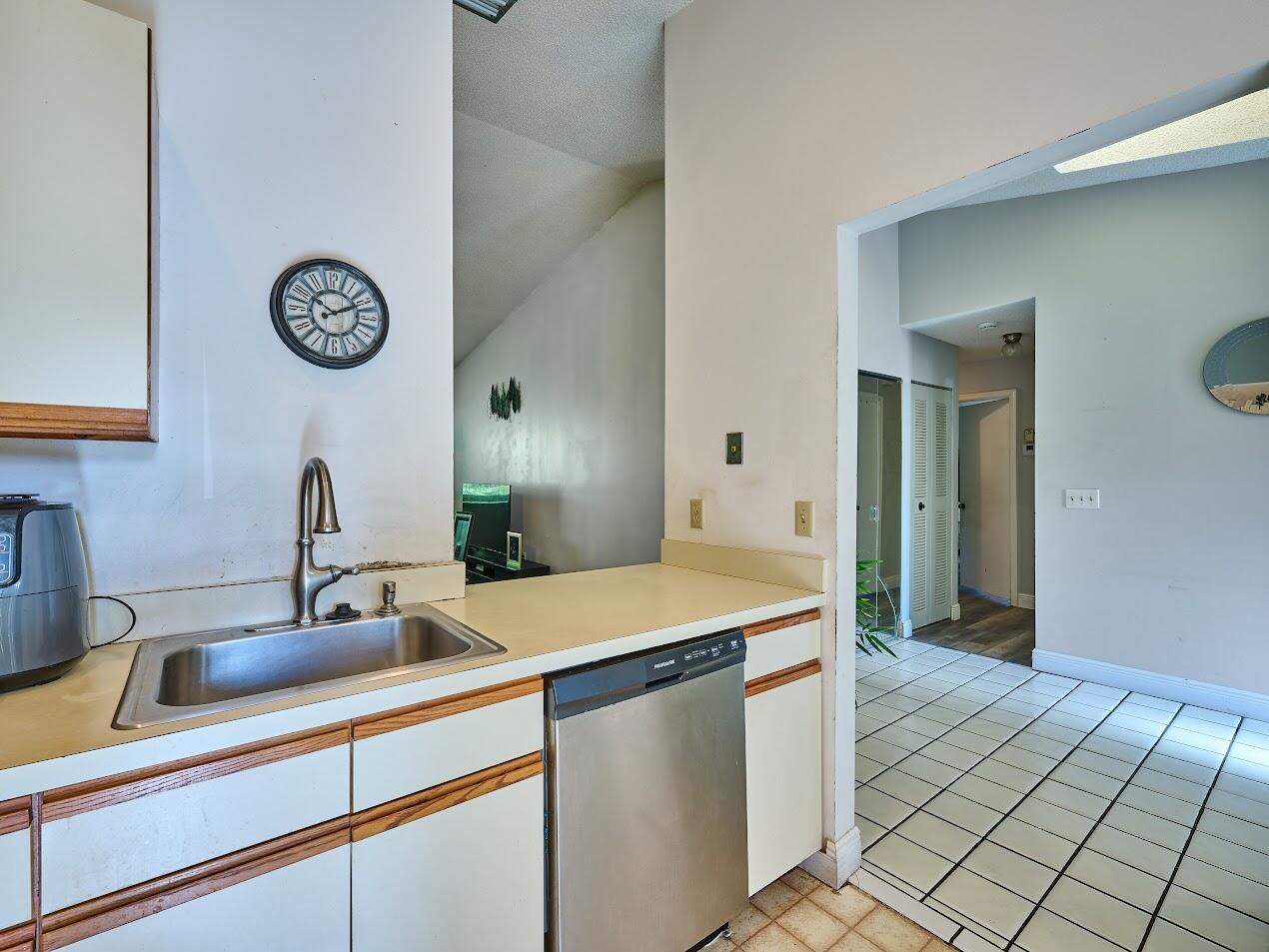 MLS #RX-11148194 image #16