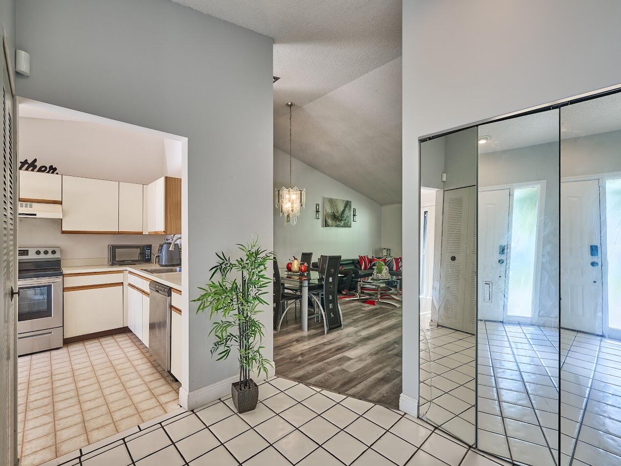 MLS #RX-11148194 image #9