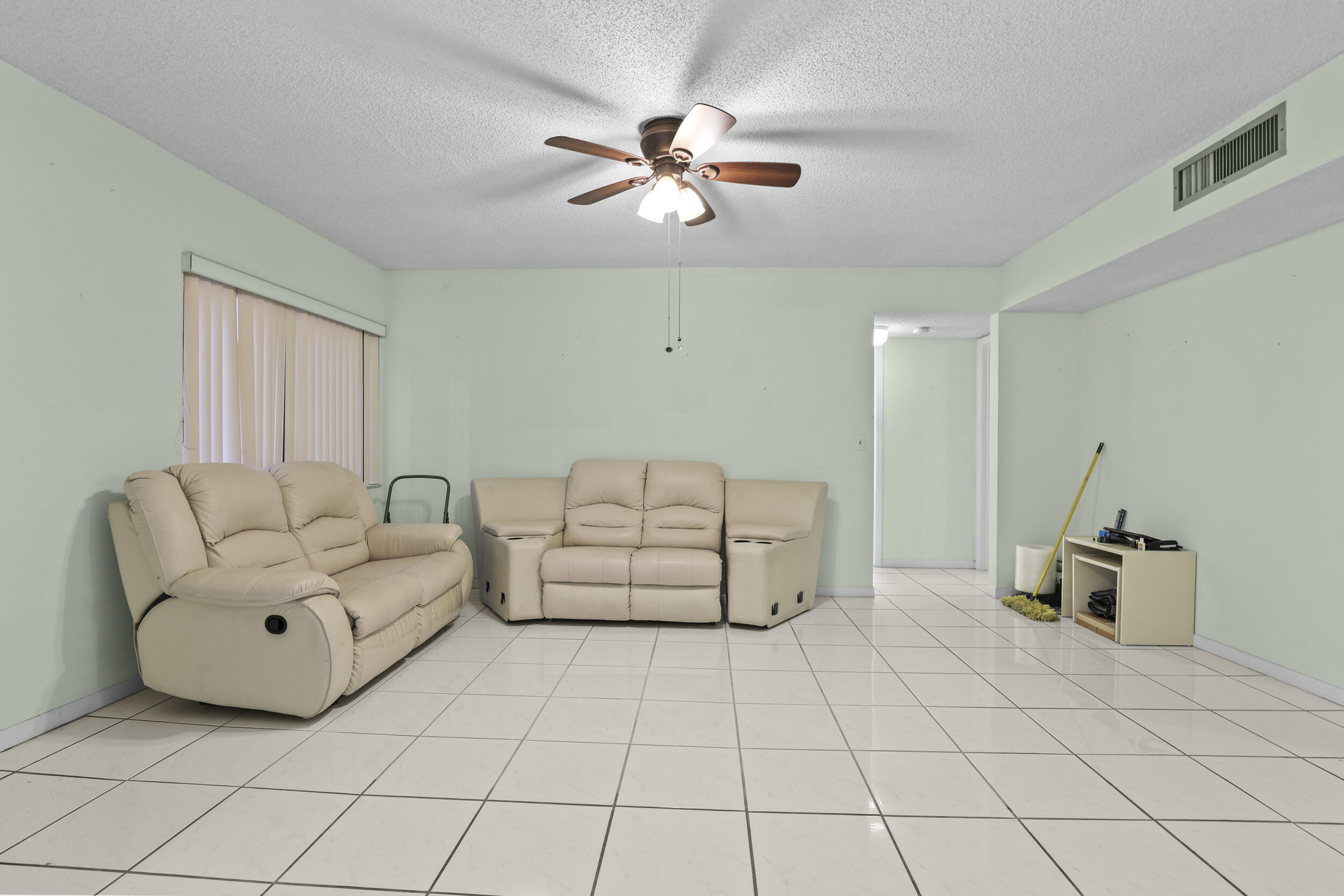 MLS #RX-11148257 image #3