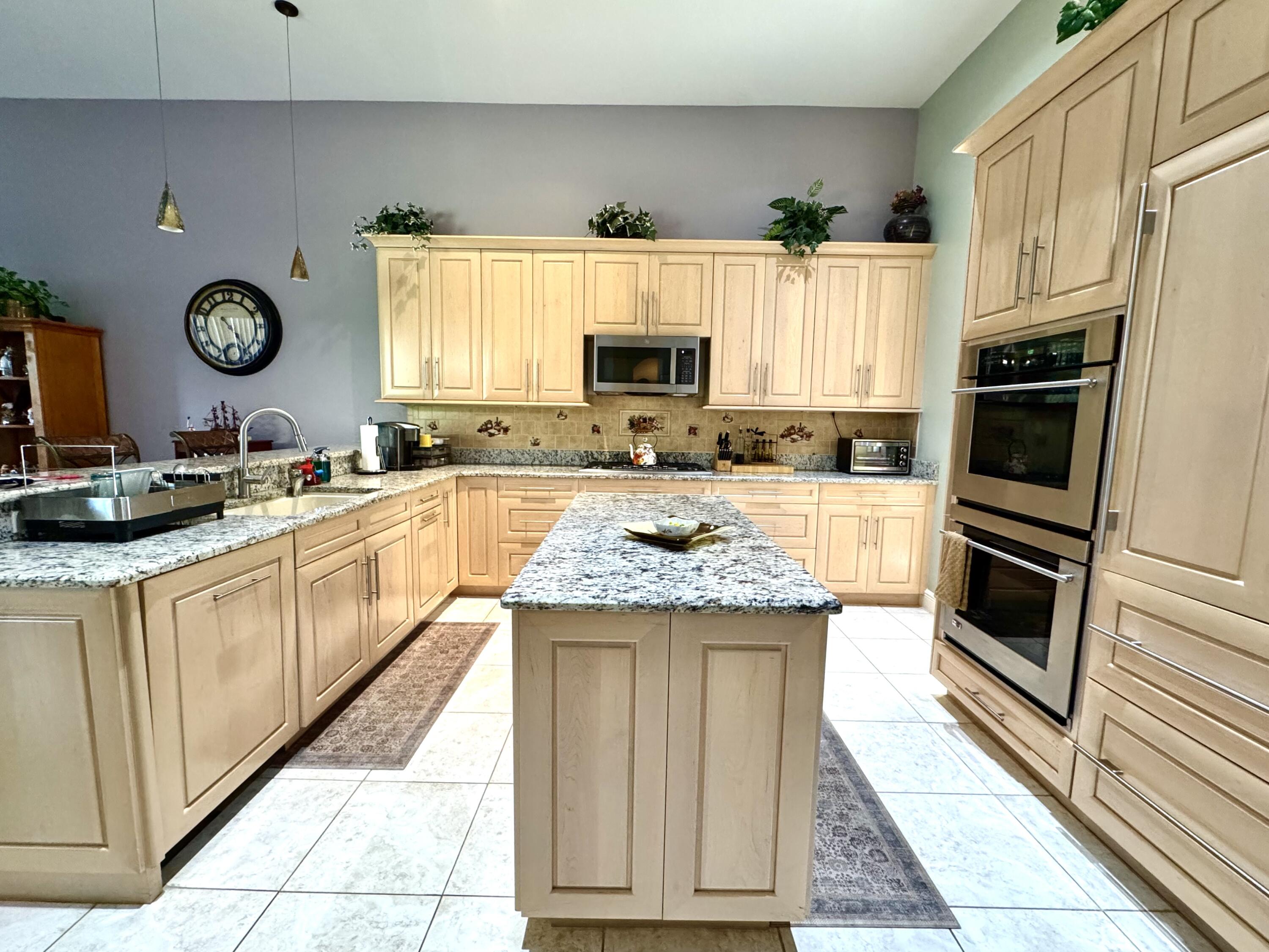 MLS #RX-11148341 image #5