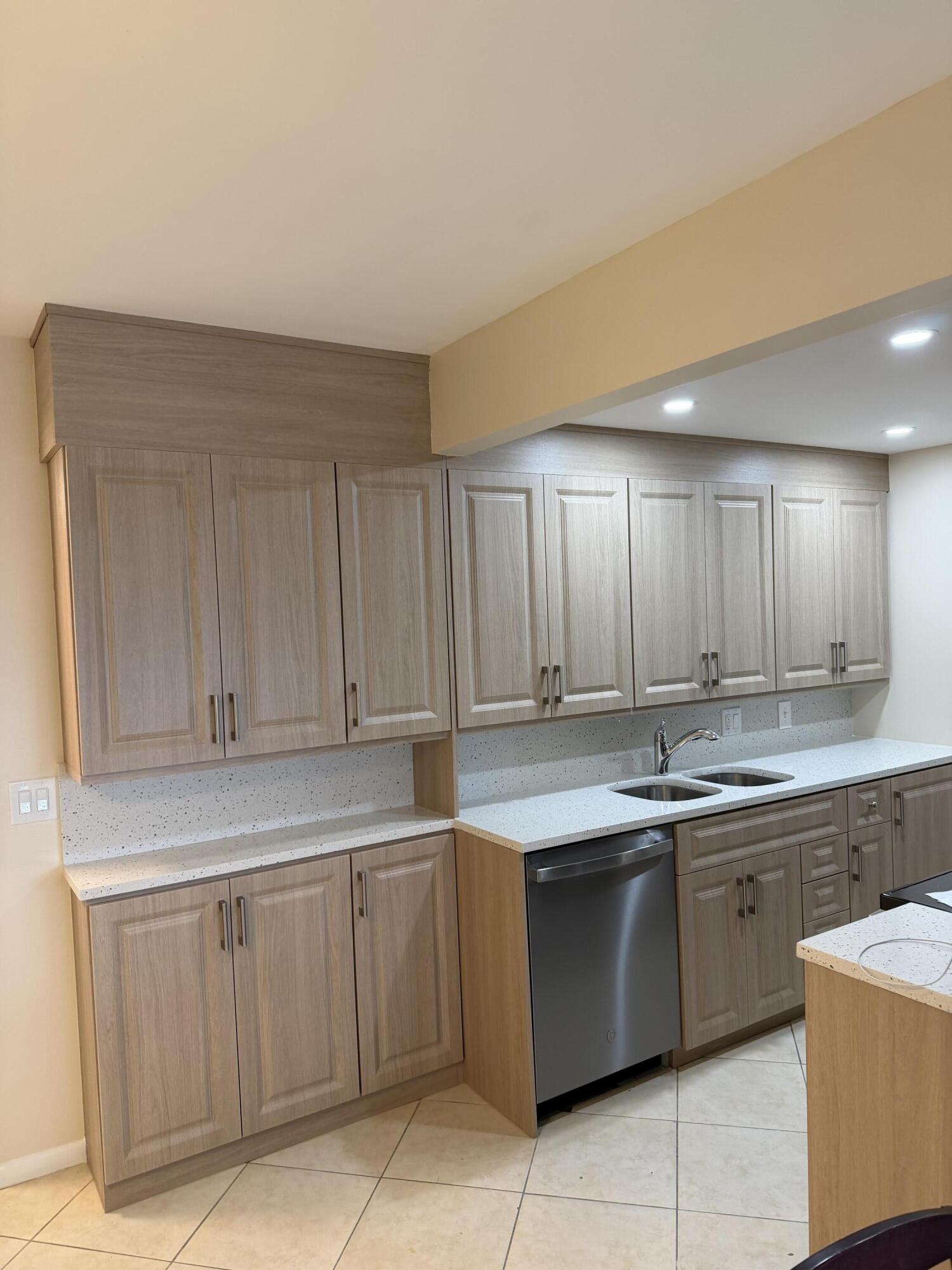 MLS #RX-11148353 image #1