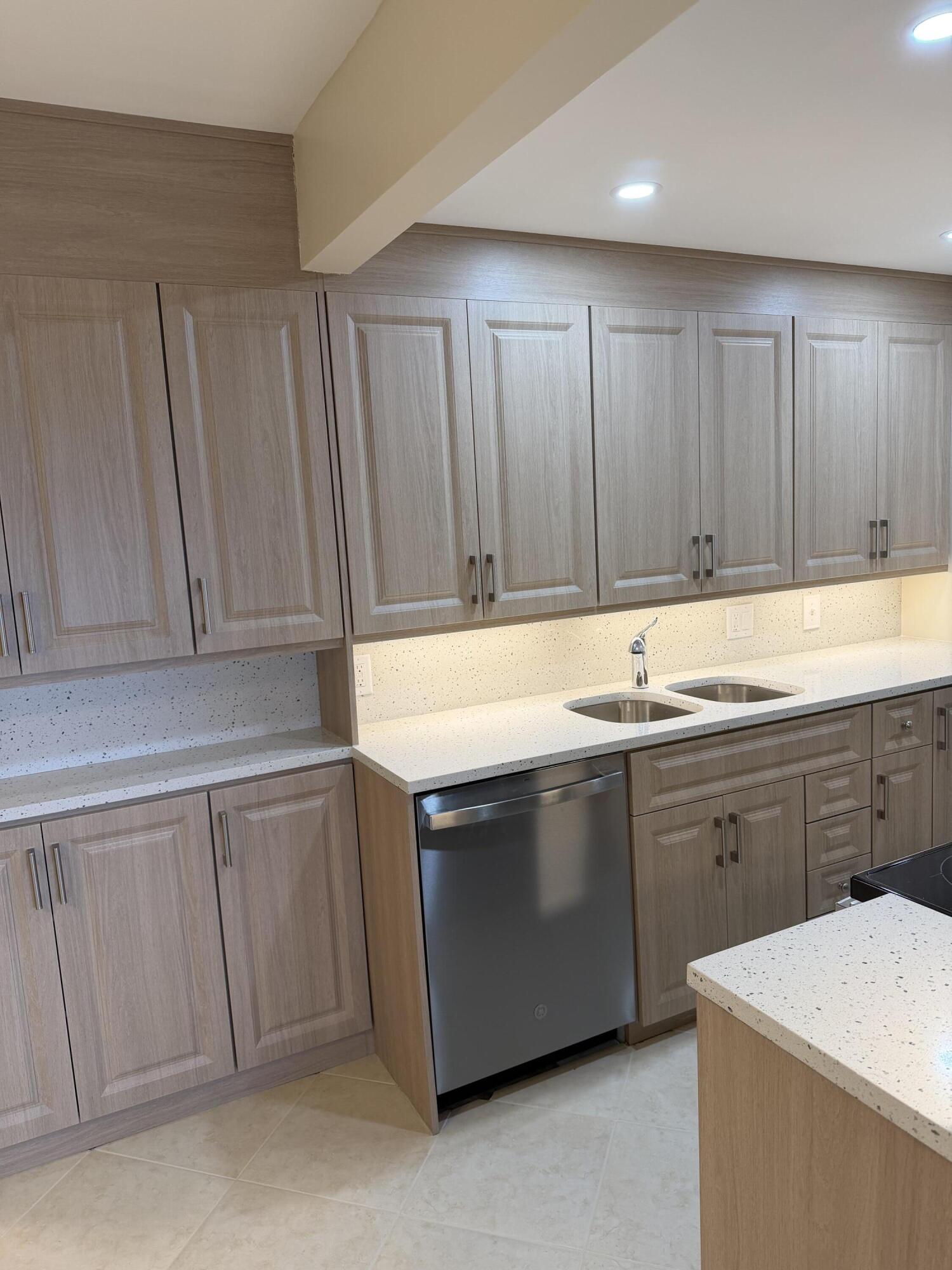 MLS #RX-11148353 image #3