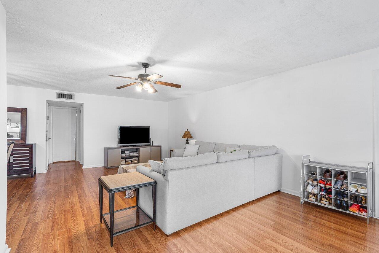 MLS #RX-11148439 image #4