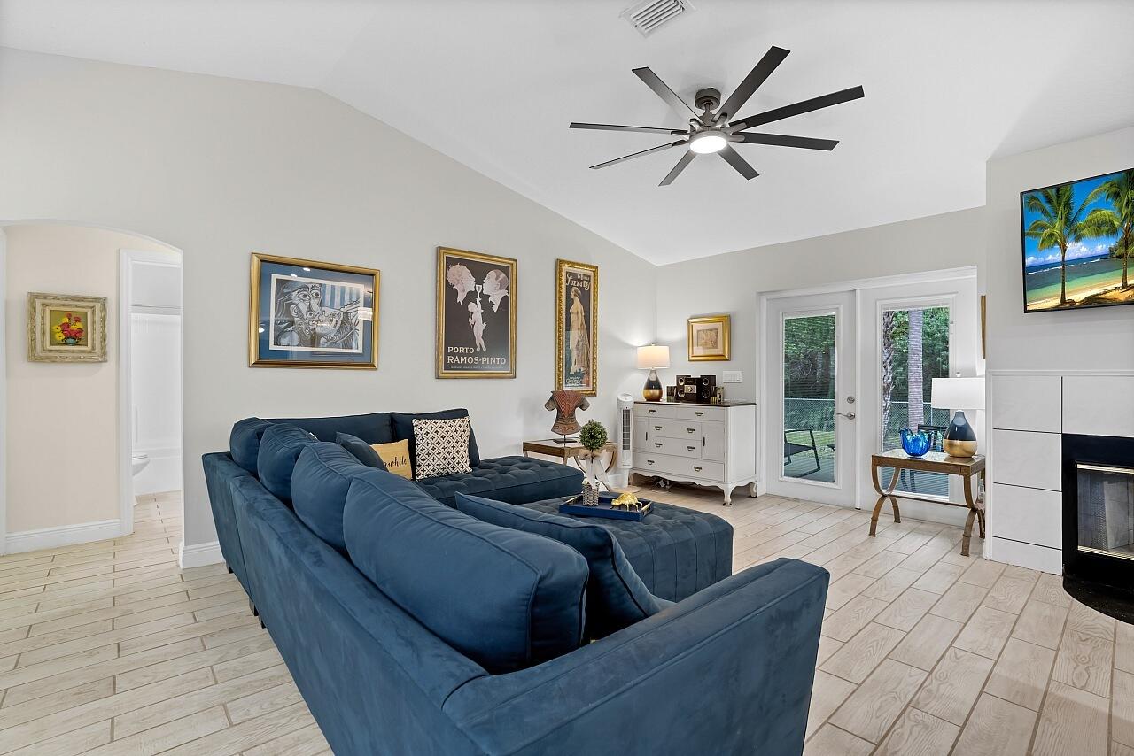 MLS #RX-11148445 image #9