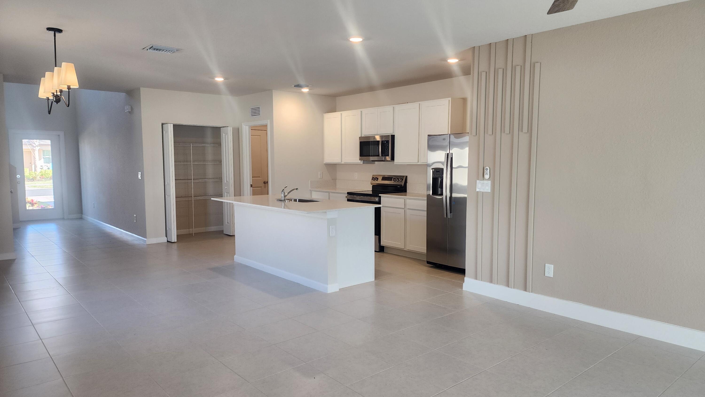 MLS #RX-11148647 image #1