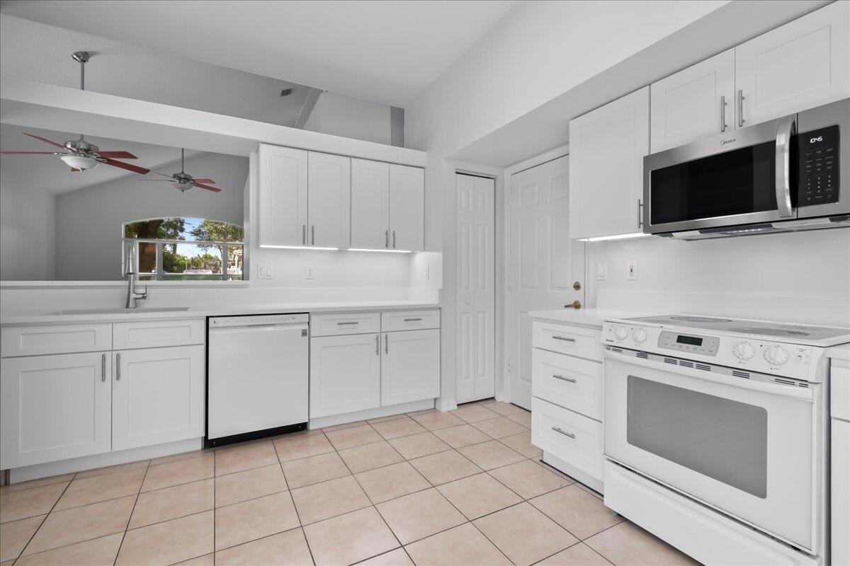 MLS #RX-11149029 image #2