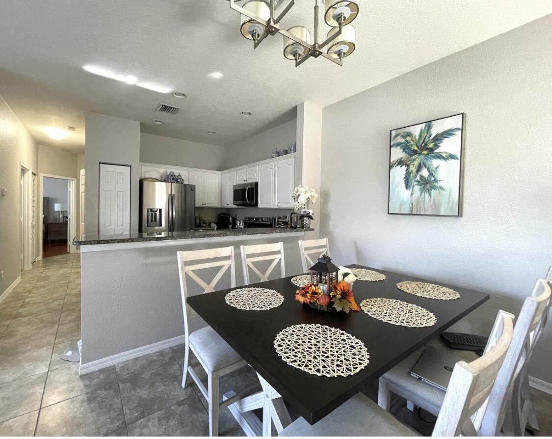 MLS #RX-10943944 image #5