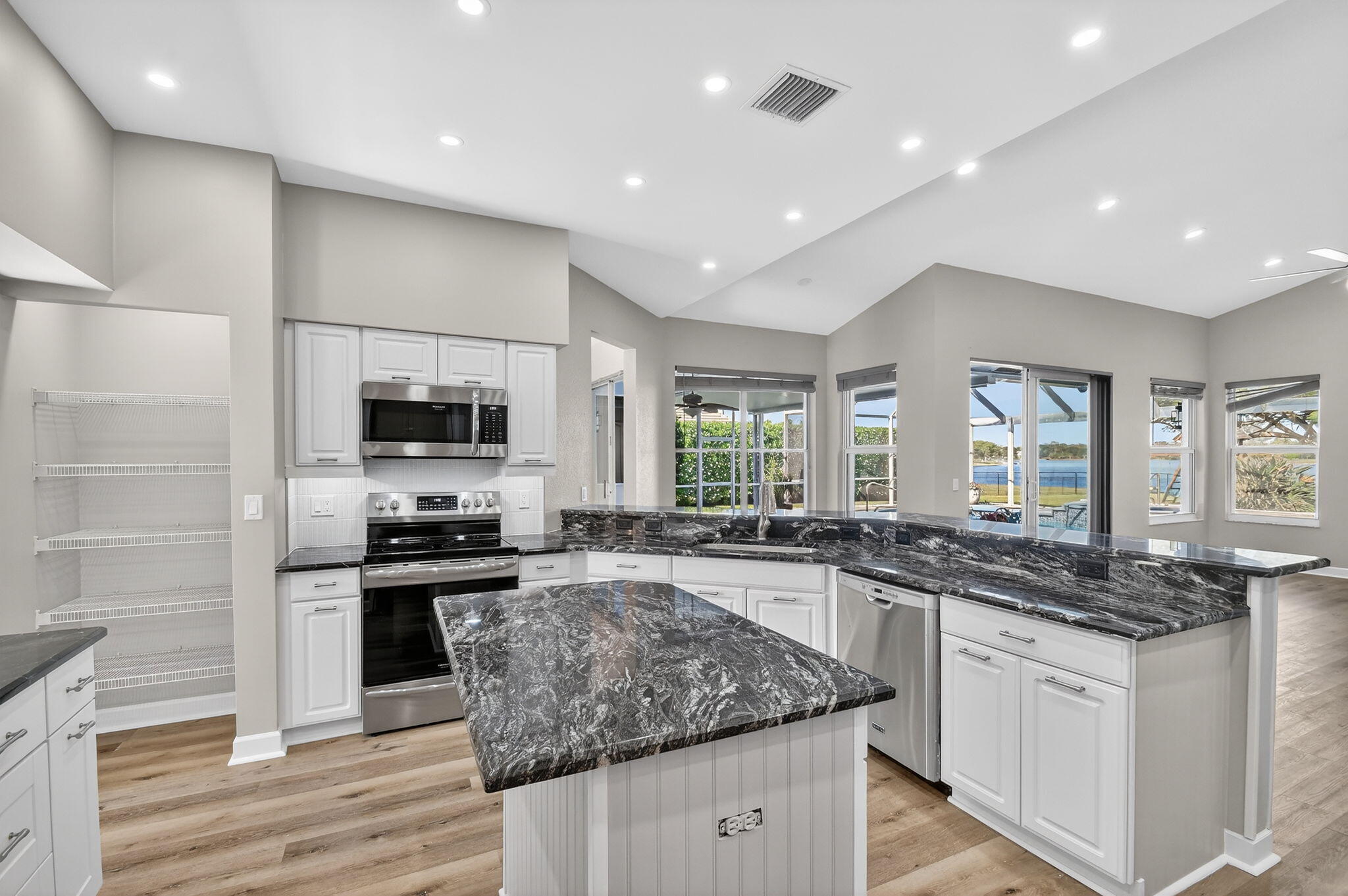 MLS #RX-11149062 image #1