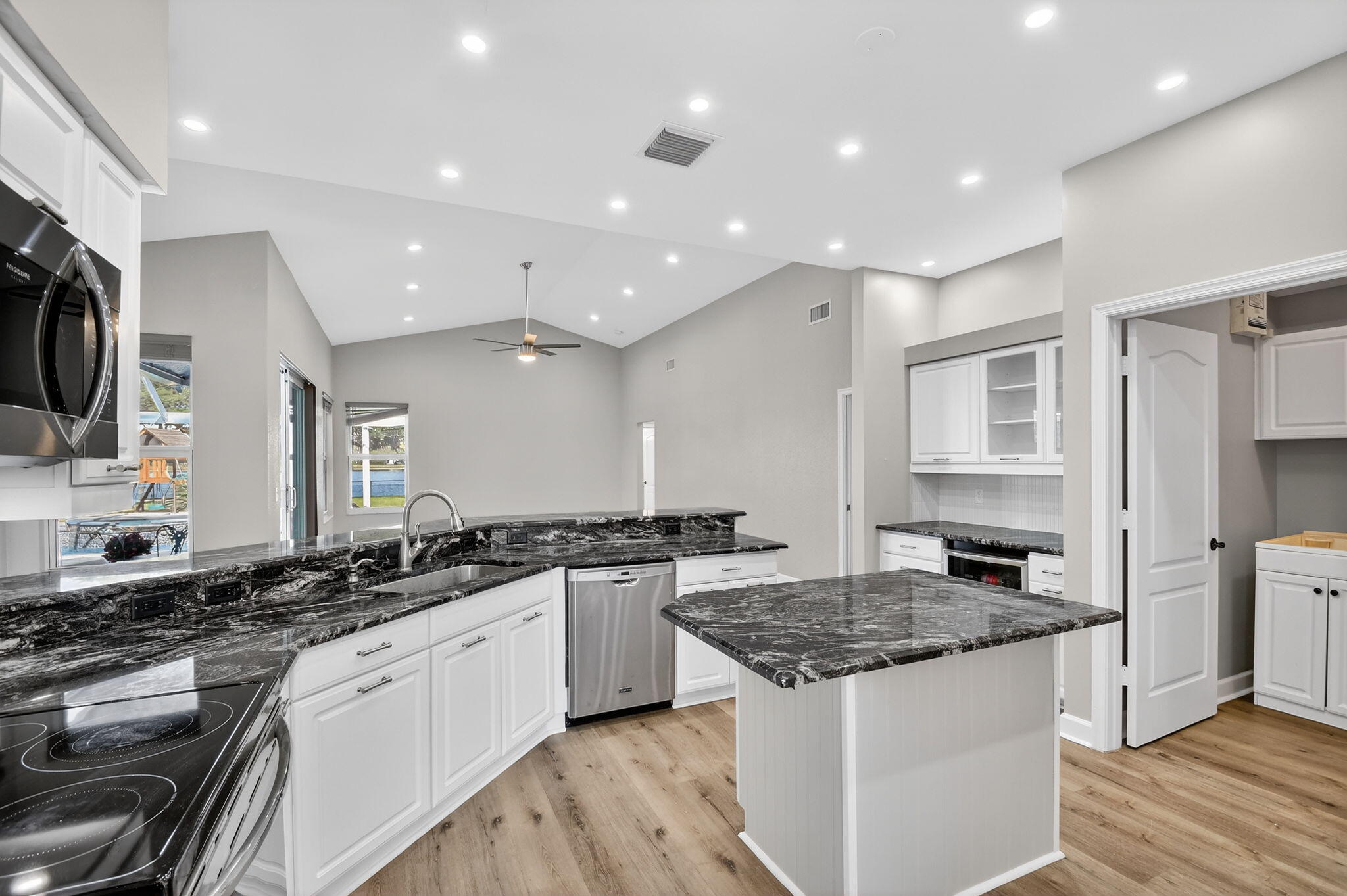 MLS #RX-11149062 image #8