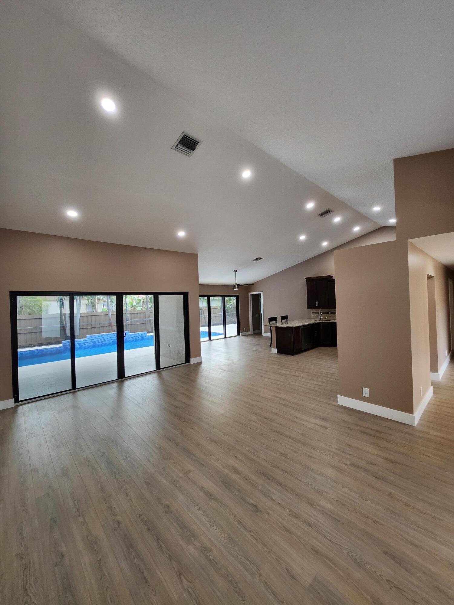 MLS #RX-11150133 image #2