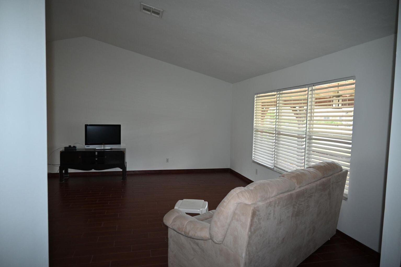 MLS #RX-11150985 image #10