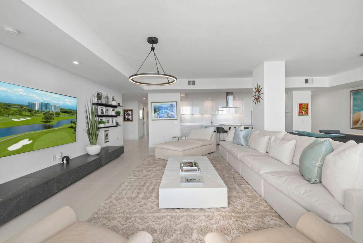 MLS #RX-11151103 image #1