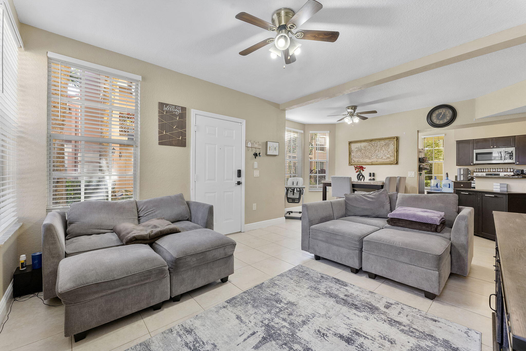 MLS #RX-11151498 image #1