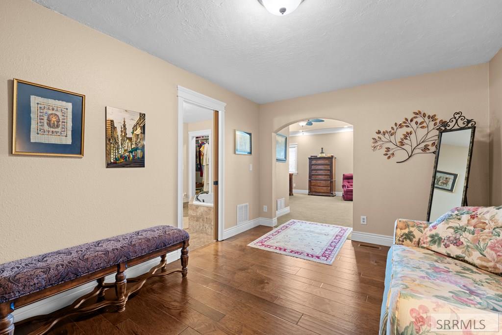 MLS #2176948 image #42