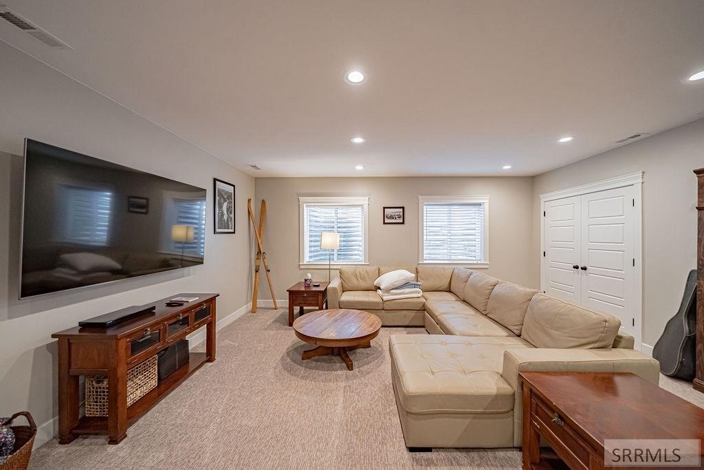 MLS #2178808 image #53