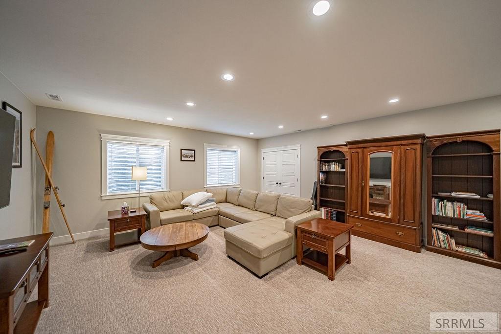 MLS #2178808 image #54