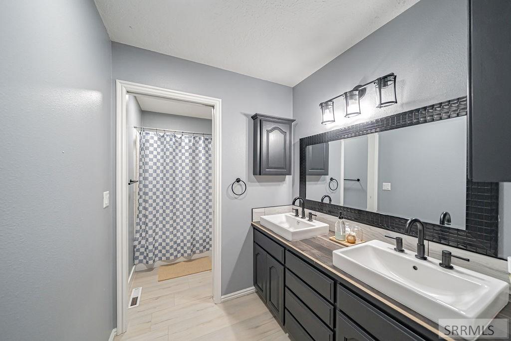 MLS #2178993 image #49