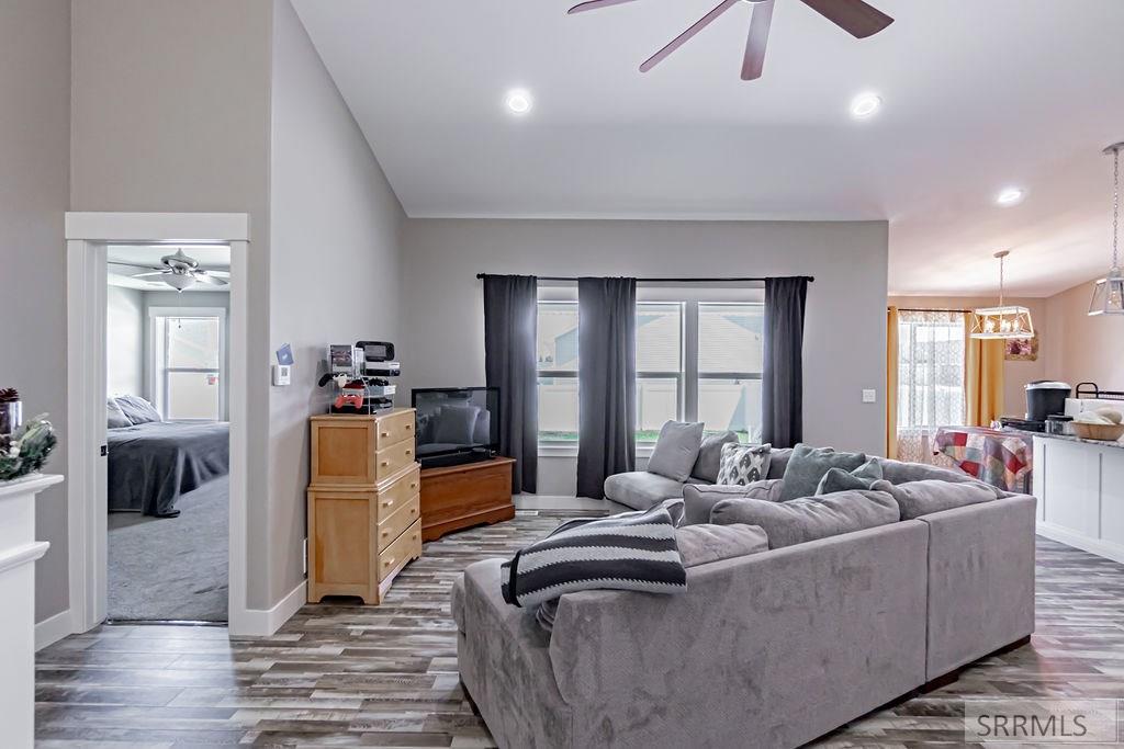 MLS #2179504 image #3