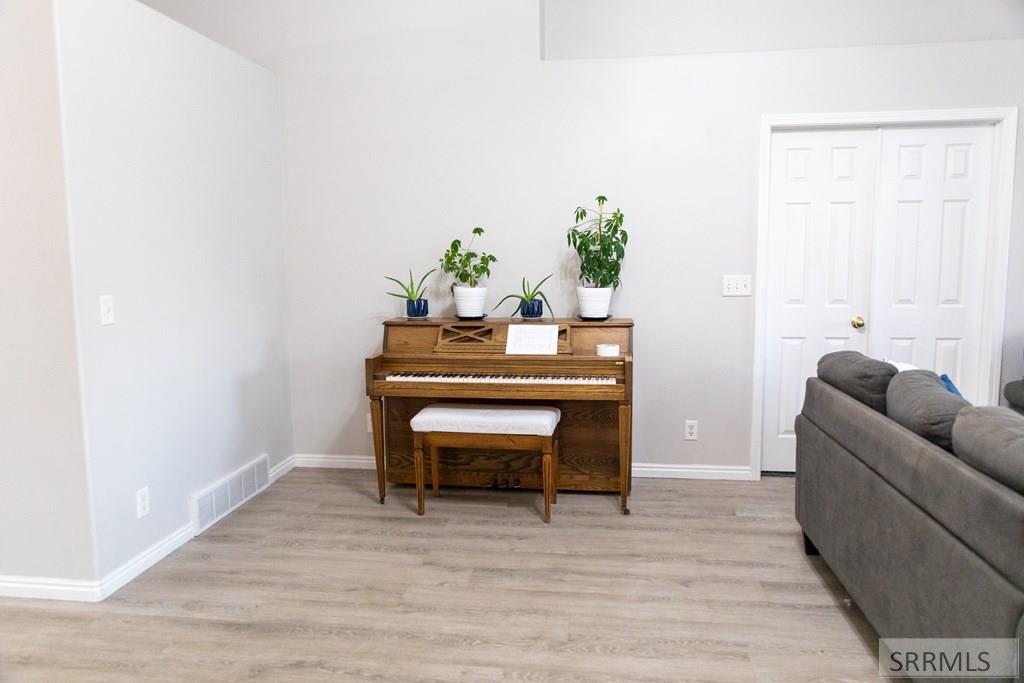 MLS #2180032 image #2