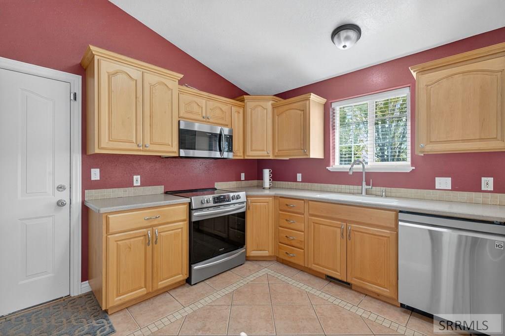 MLS #2180084 image #42