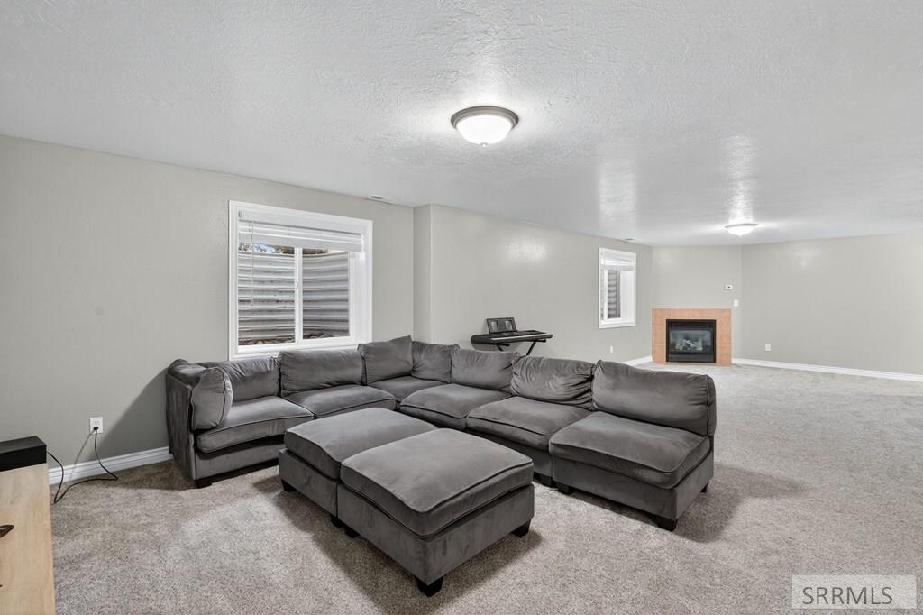 MLS #2180084 image #60