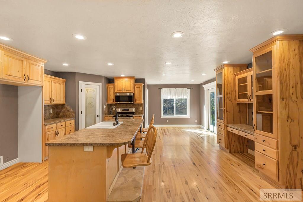 MLS #2180103 image #2