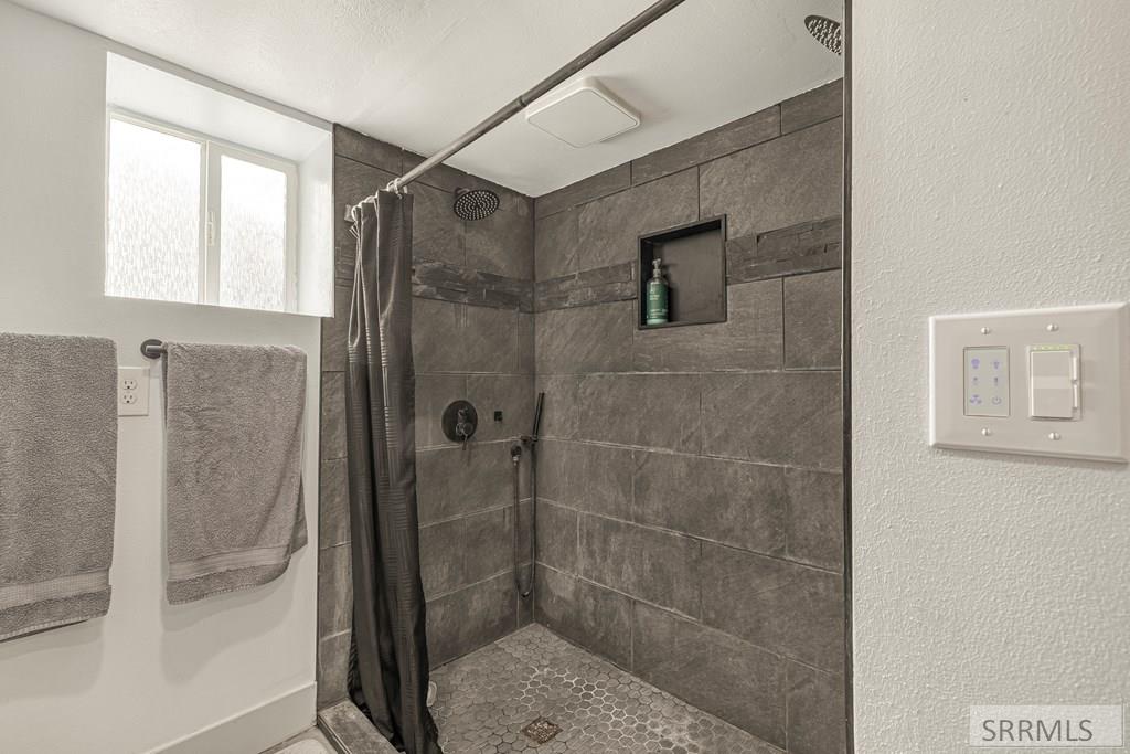 MLS #2180210 image #33