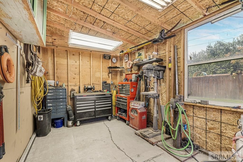 MLS #2180210 image #43