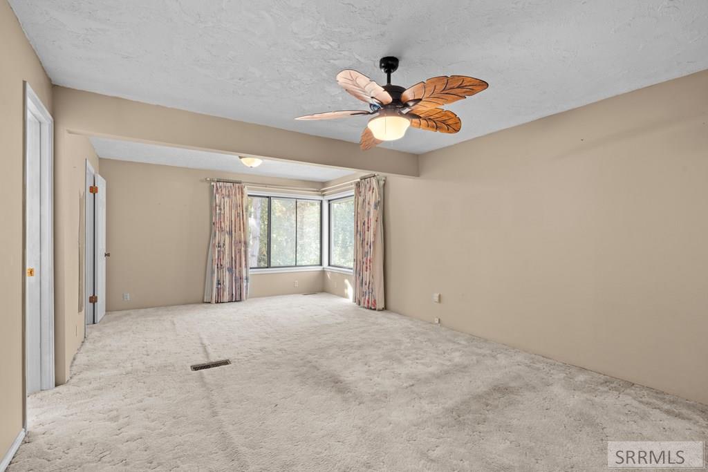 MLS #2180402 image #24
