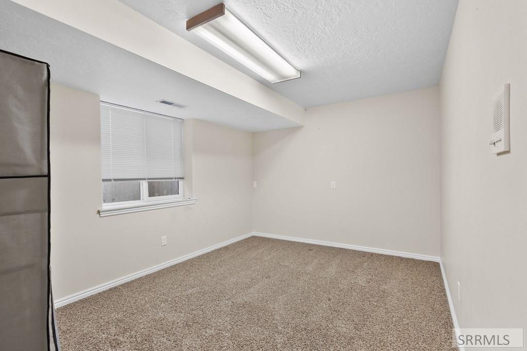 MLS #2180404 image #36